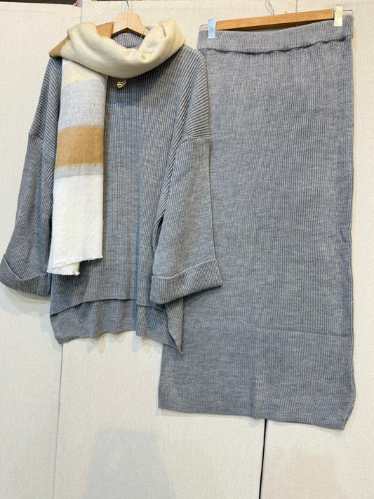 Knitted Skirt Set - Gray - Amenaa