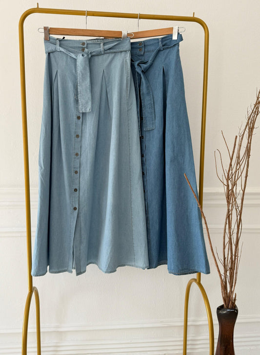 Light Denim Button Skirt - Blue - Amenaa