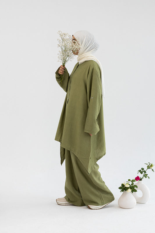 Amenaa Modest Set 1/12/13 featuring a stylish, modest outfit with soft fabric and elegant design, displayed on a mannequin.