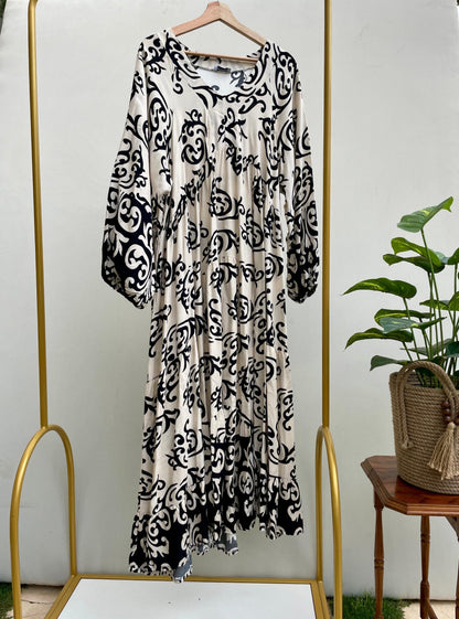 Floral Viscos Dress - Black - Amenaa