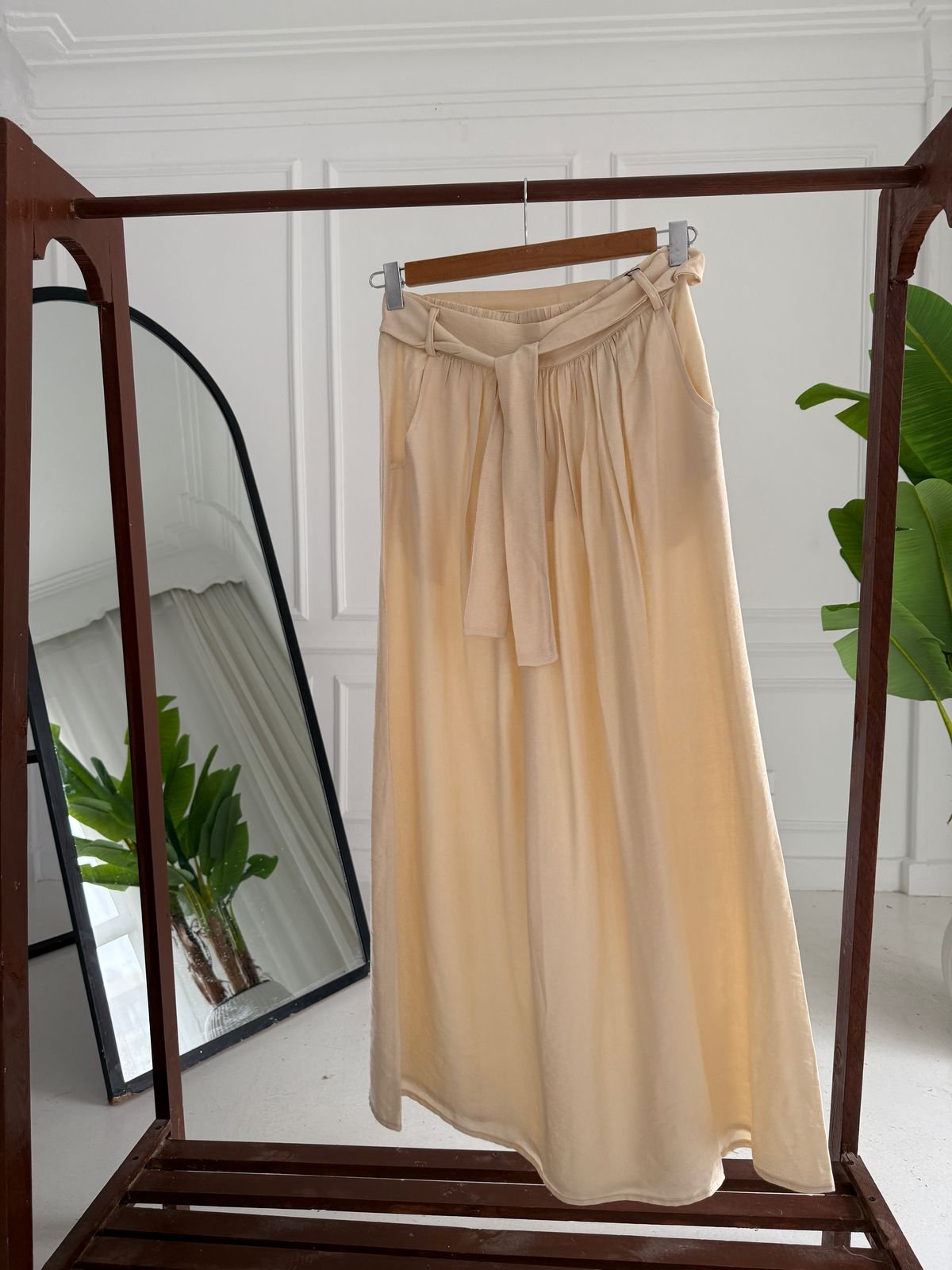 Linen Skirt - Beige - Amenaa