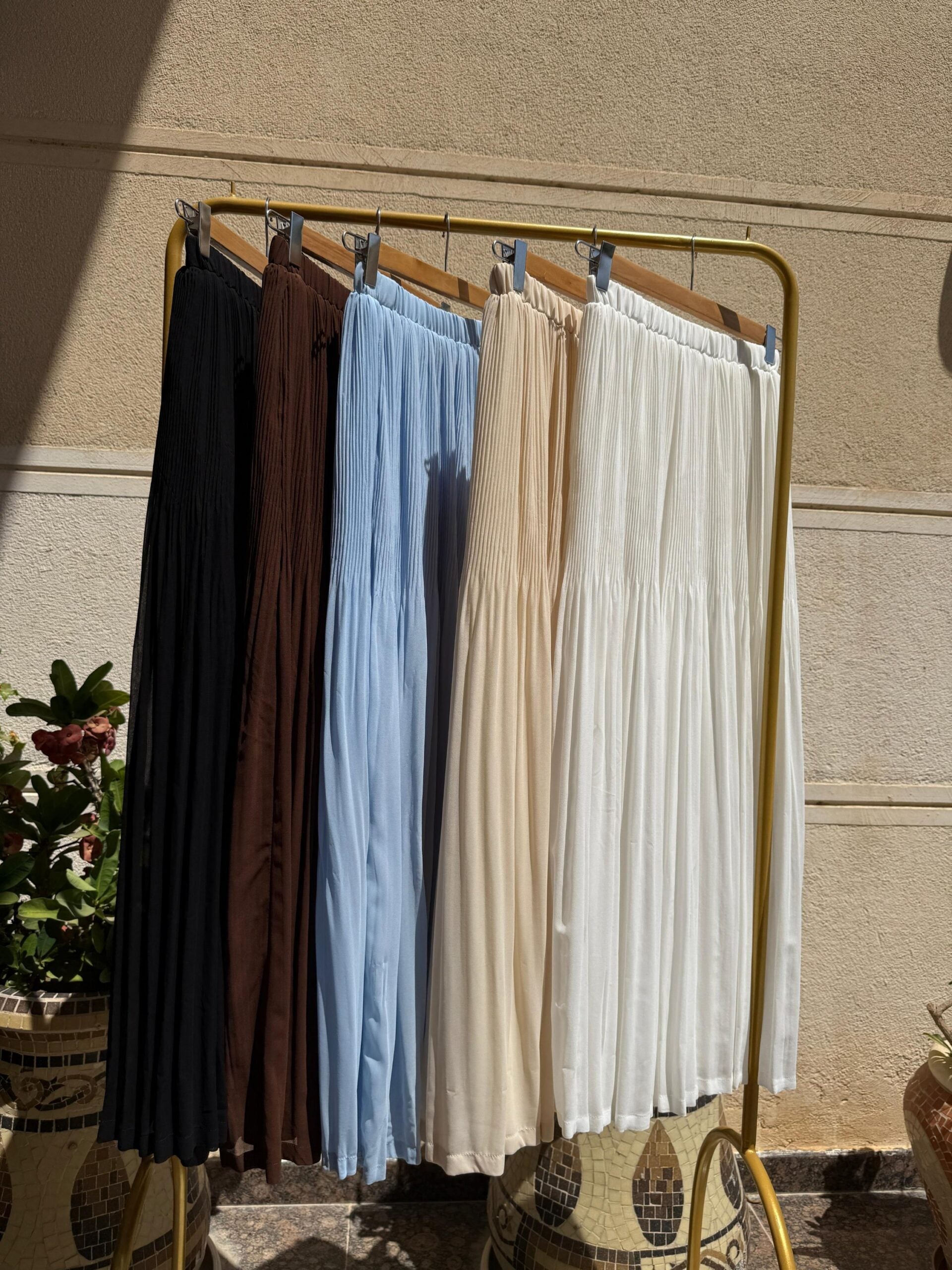 Pleated Skirt - Brown - Amenaa