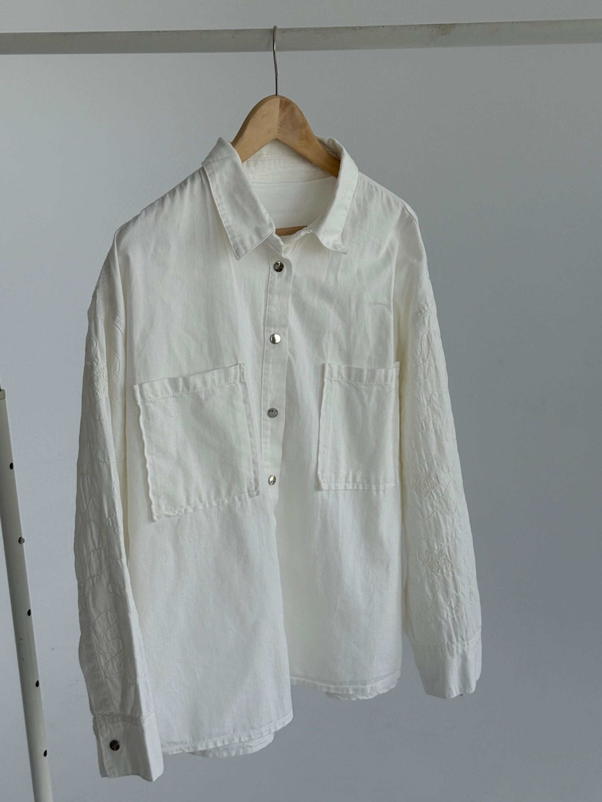 Embroidered Sleeves Shirt - Beige - Amenaa