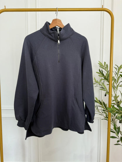 High Nick Sweatshirt - Red - Amenaa