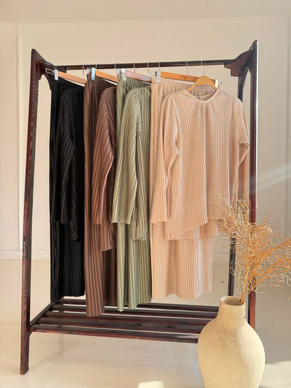 Pleated Skirt Set