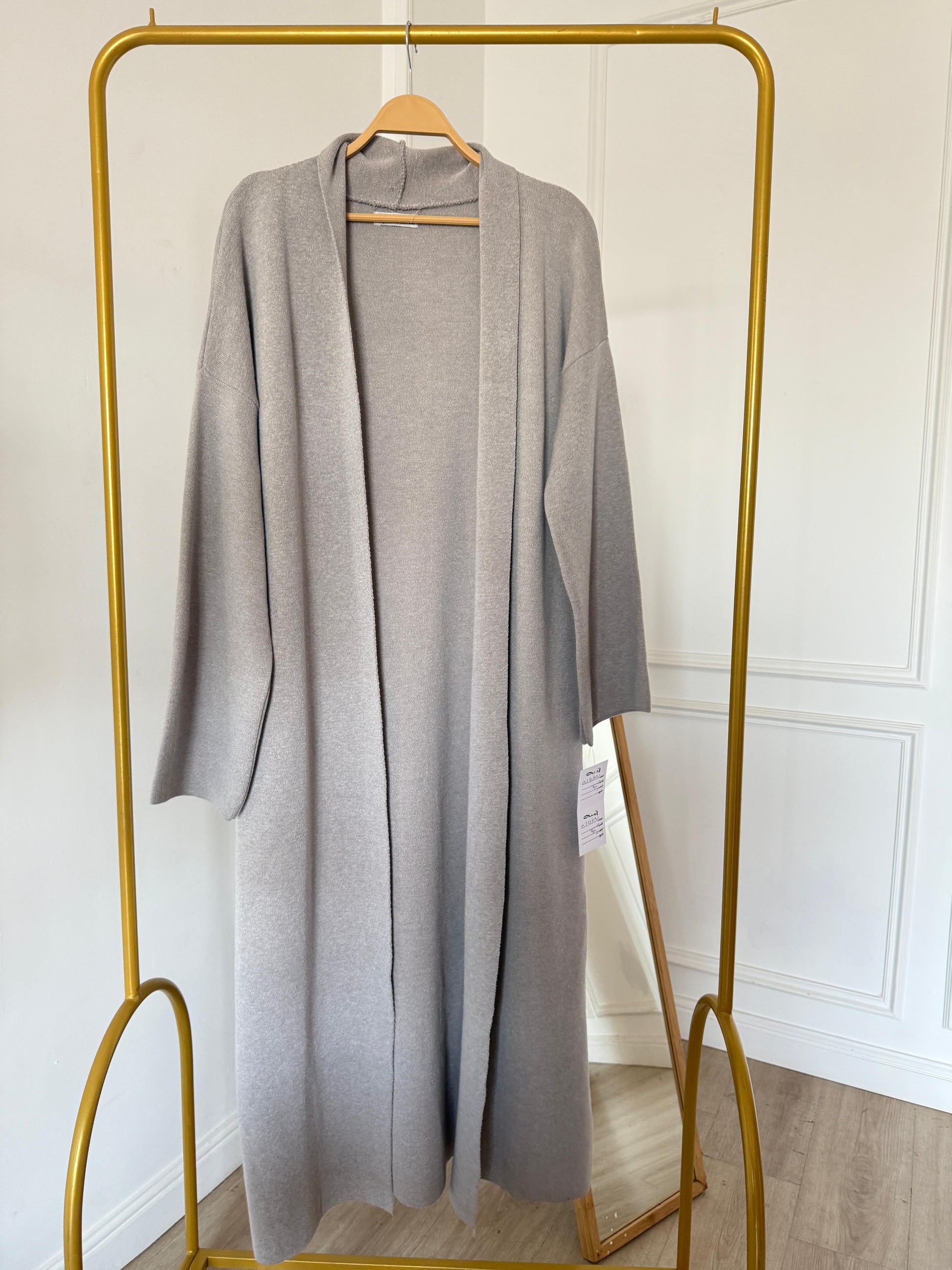 Soft Wool Cardigan - Amenaa