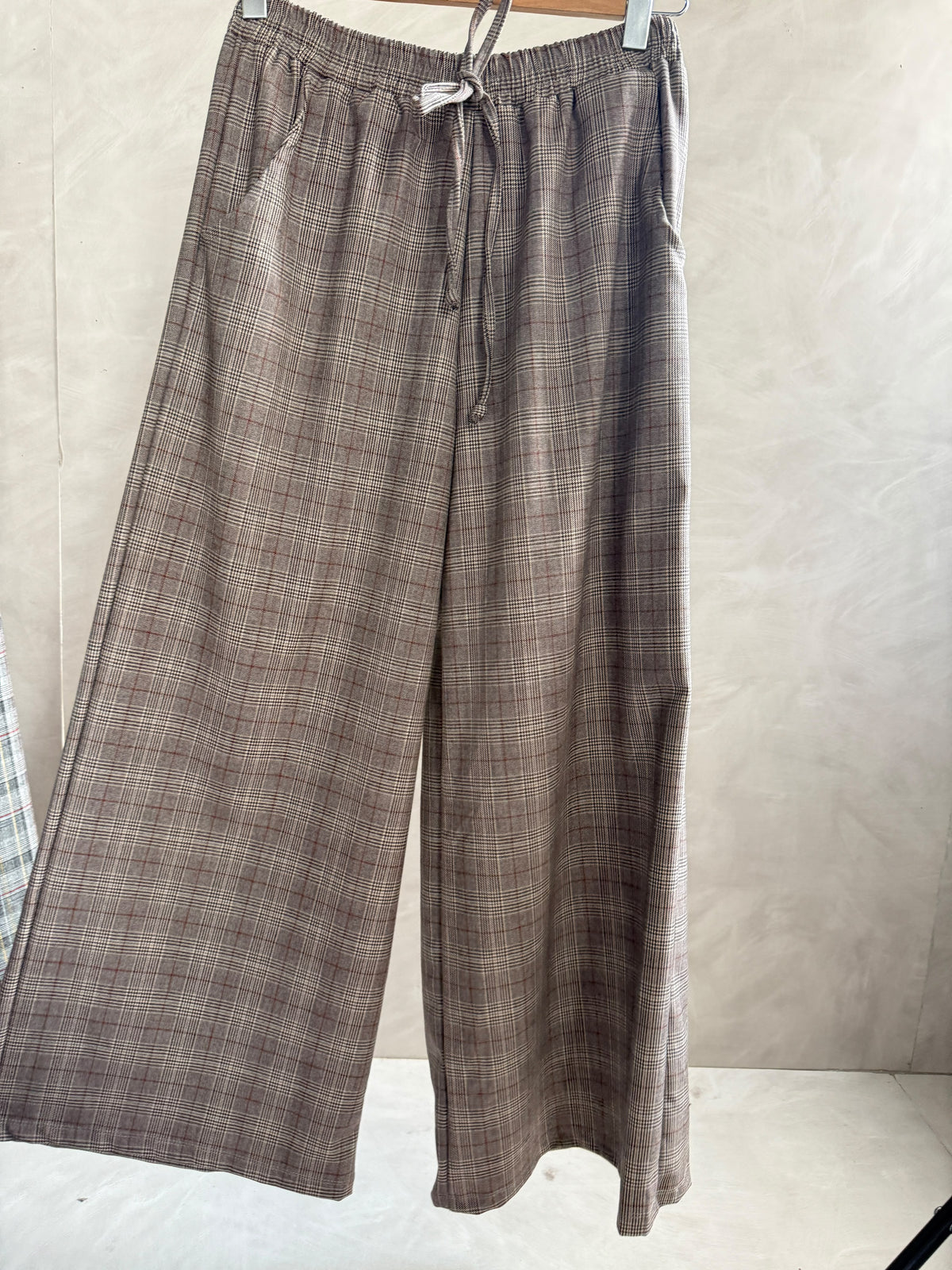 Plaid Wide-Leg Pants - Amenaa