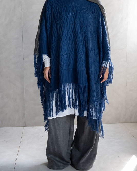 Knitted Poncho - Amenaa