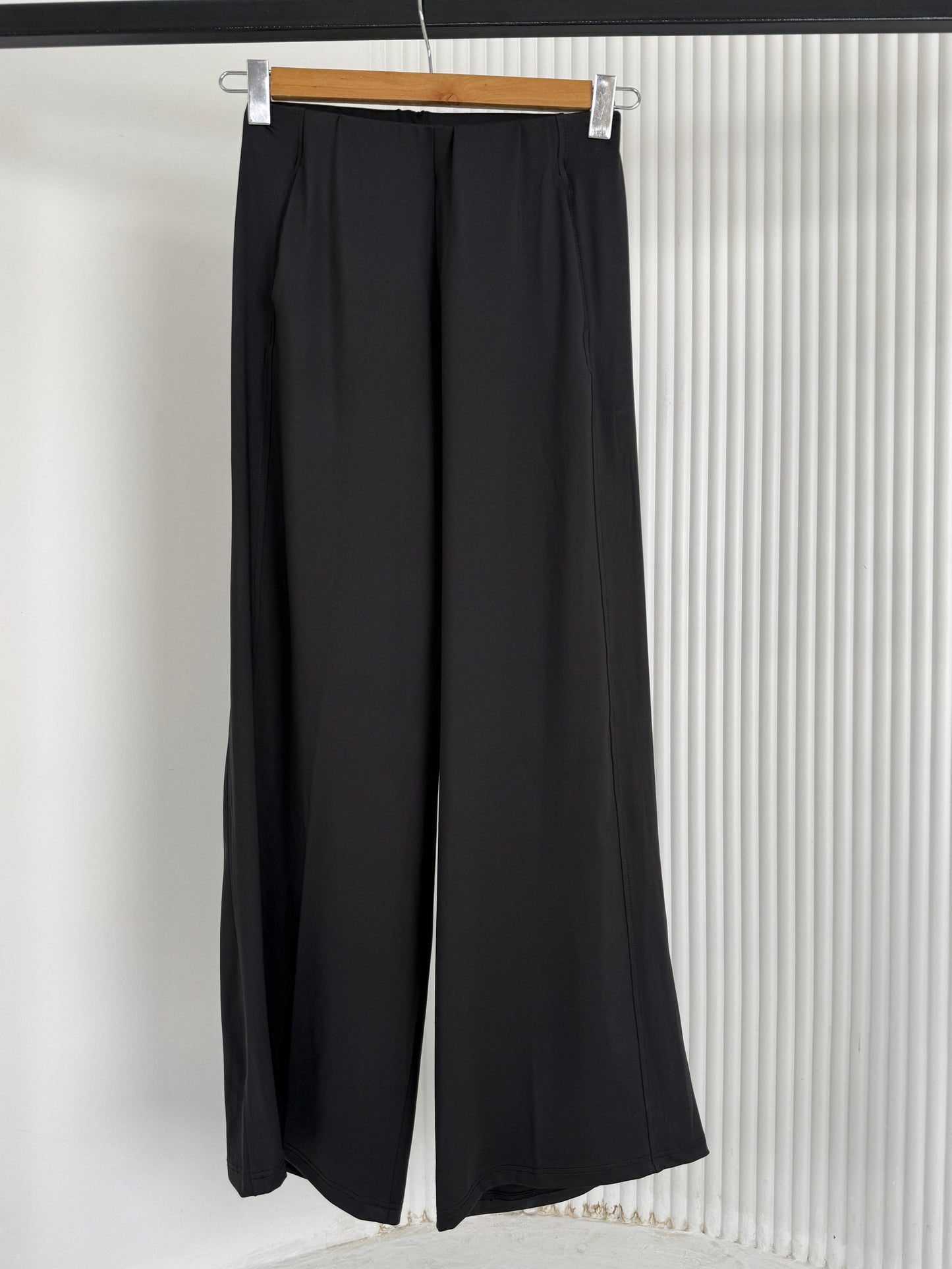 Flow Wide-Leg Pants 8/10/14106