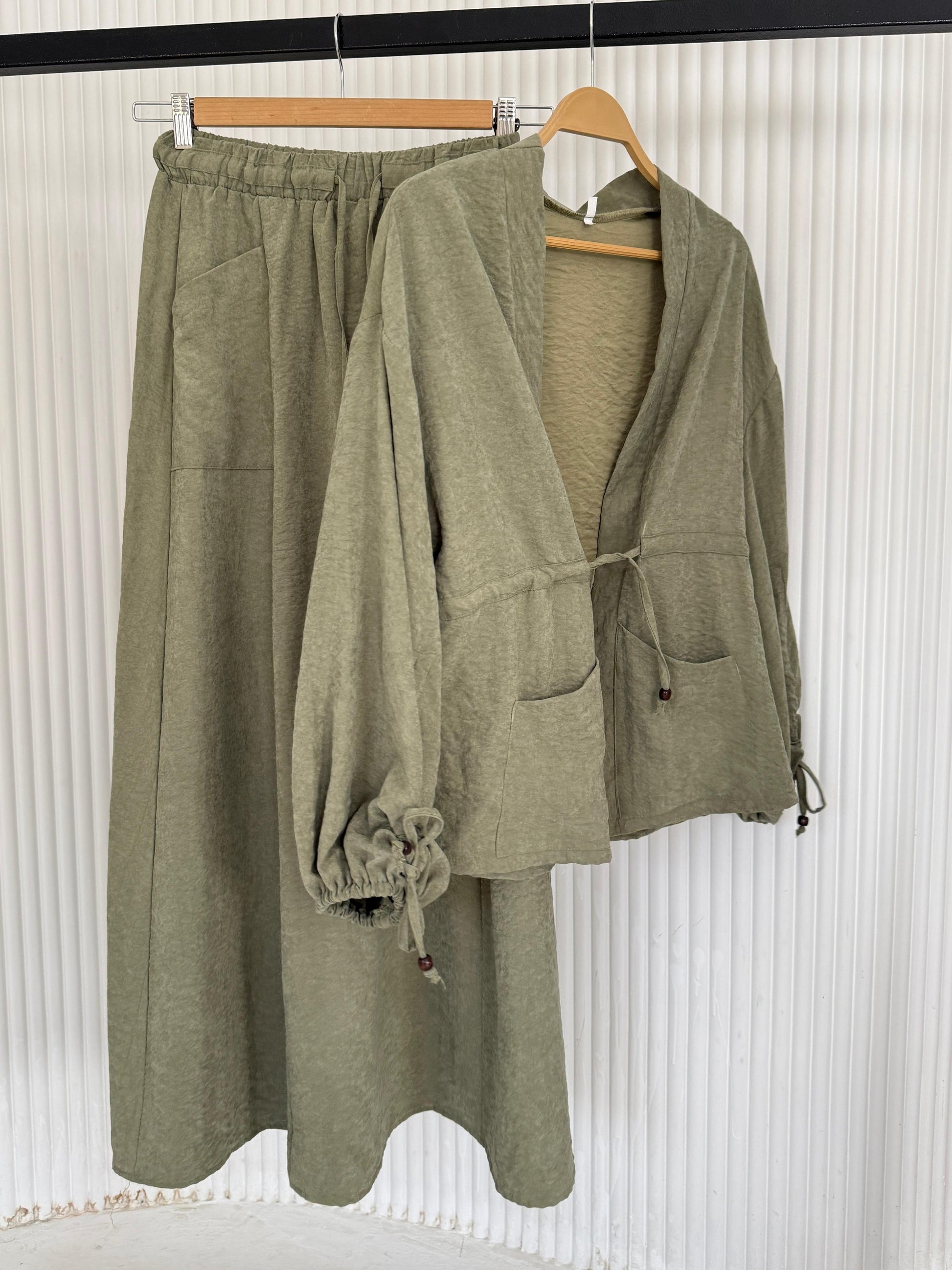 Amenaa modest skirt set featuring a stylish, comfortable design with a long skirt and matching top, perfect for conservative fashion.