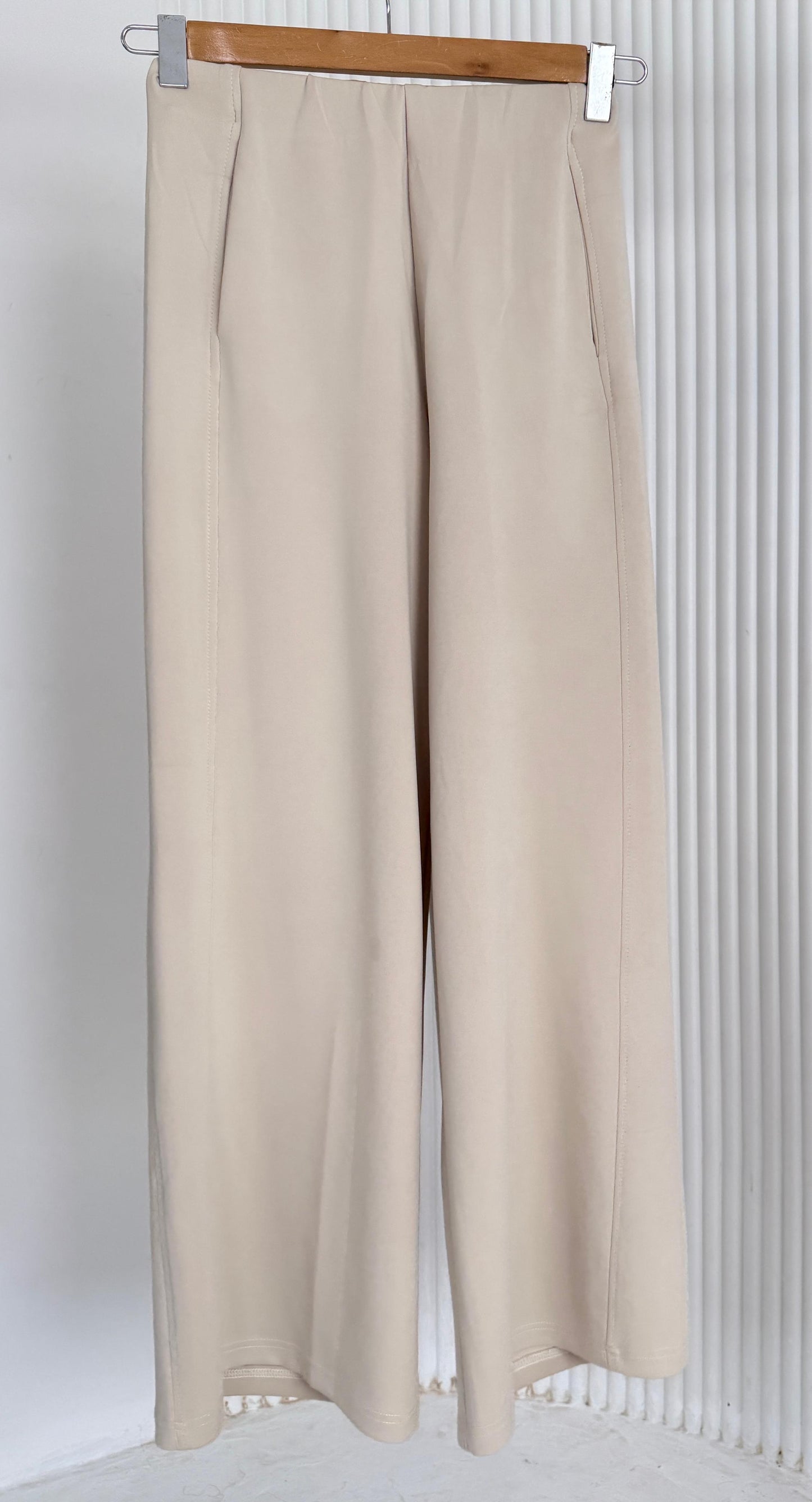 Flow Wide-Leg Pants 8/10/14106