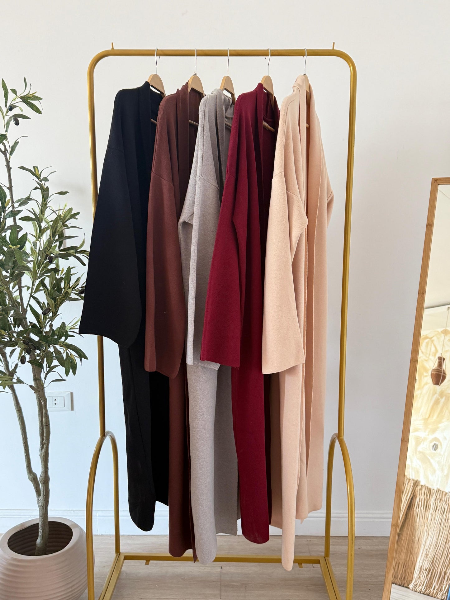 Soft Wool Cardigan - Amenaa