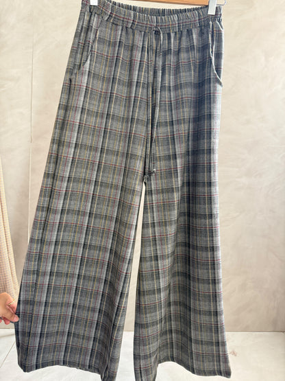 Plaid Wide-Leg Pants - Amenaa