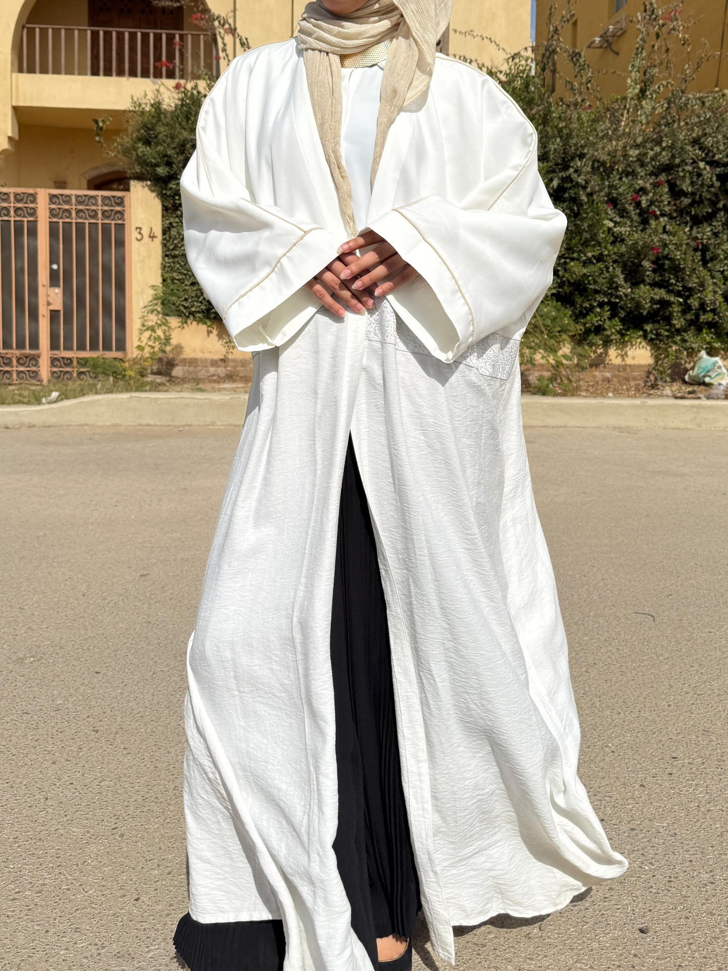 Elegant Kaftan - Off White - Amenaa