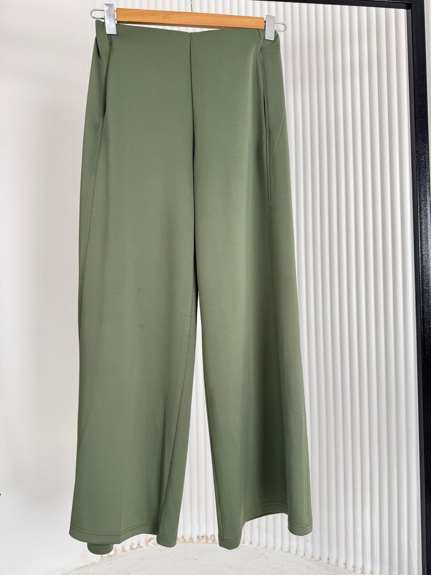 Flow Wide-Leg Pants 8/10/14106