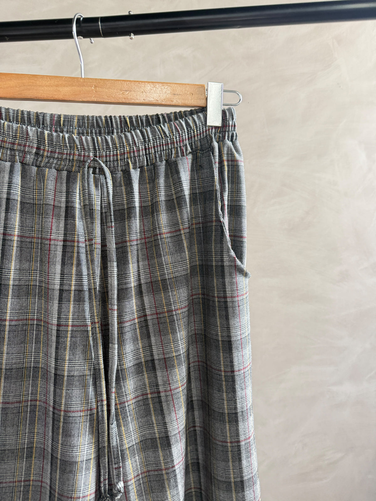Plaid Wide-Leg Pants - Amenaa