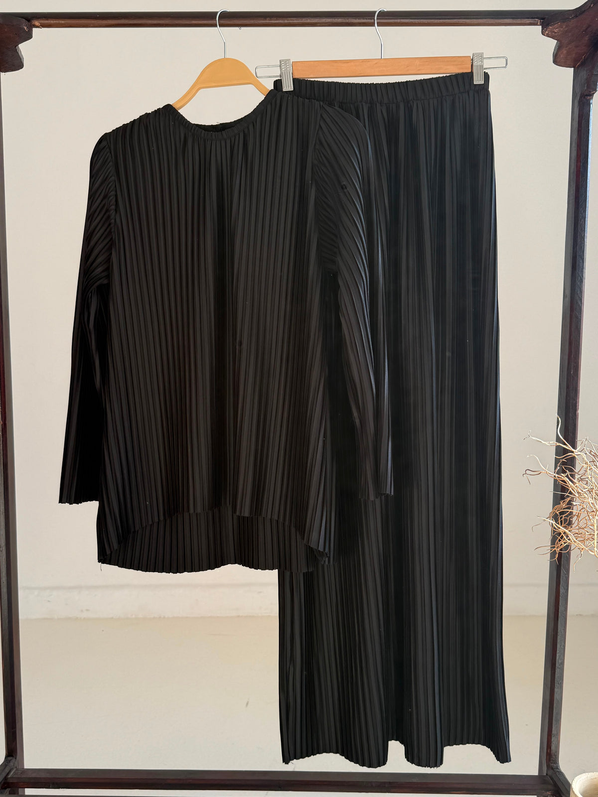 Pleated Skirt Set