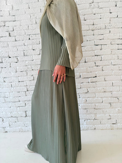 Pleated Skirt Set