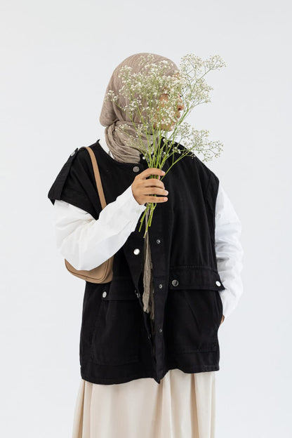 Amenaa gabardine vest in neutral tone, tailored fit with front buttons, casual style for versatile wear.
